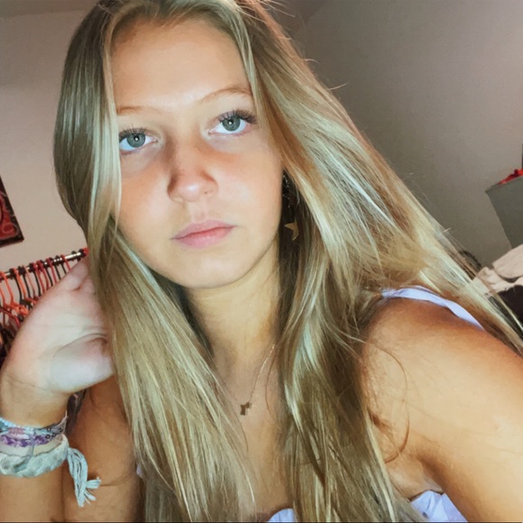 Meet your Posher, Lexie - Picture 1 of 9